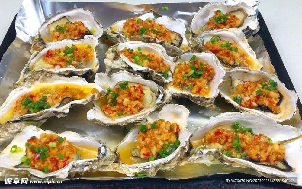 Hàu ( Nướng mỡ hành, Gỏi, Hấp tỏi thơm )